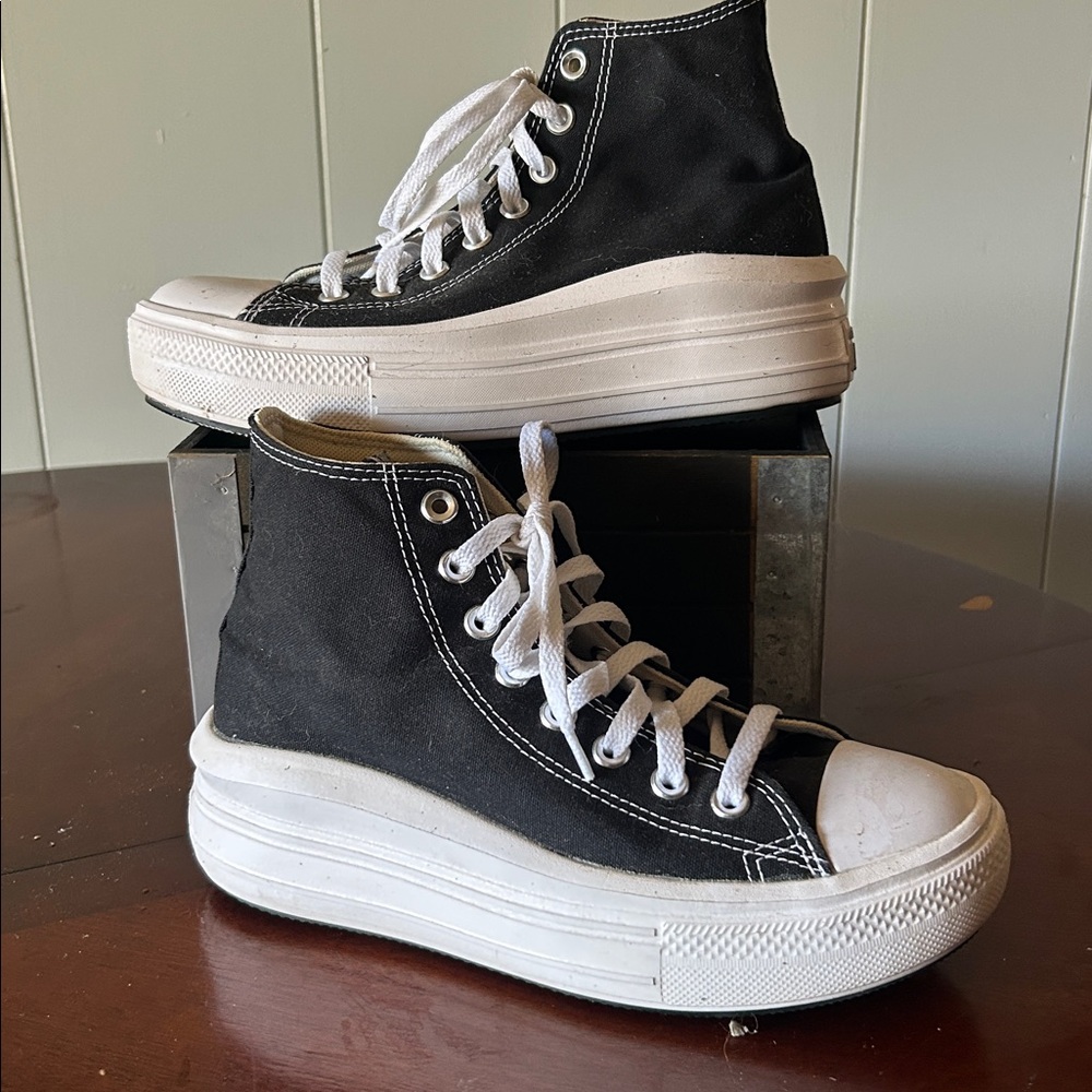 Converse Shoes Womens 8  Chuck Taylor All Star Lift Platform Leather High Top
